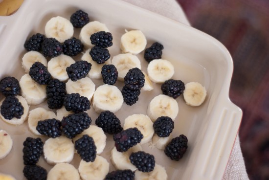 blackberries and banana for baked oatmeal