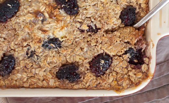 healthy baked blackberry coconut oatmeal