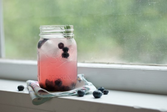 blueberry lavender lemonade with vodka