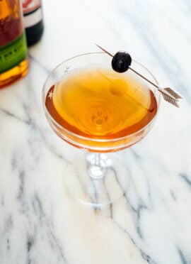 Classic Manhattan cocktail recipe