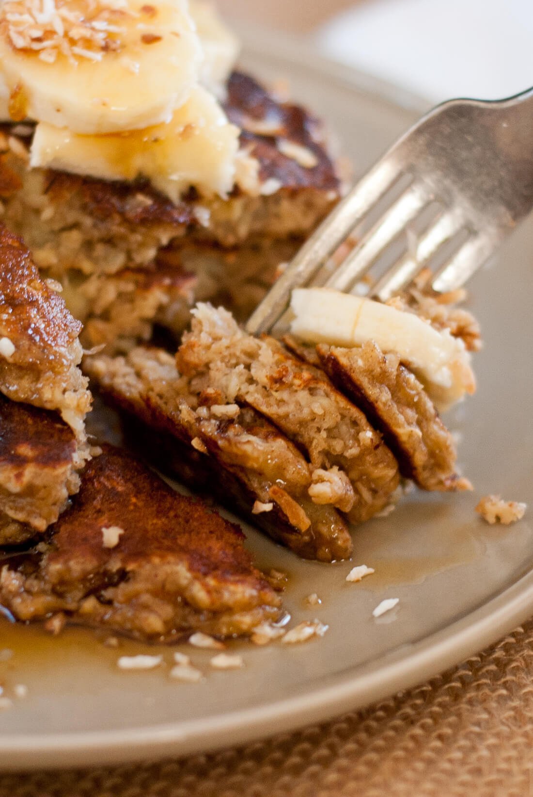 whole grain, gluten free banana oat pancakes