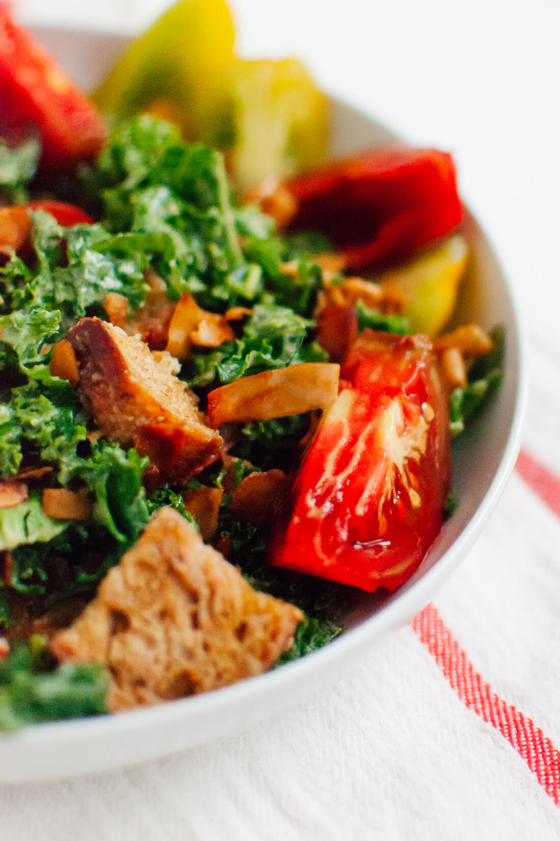 Heirloom Tomato BLT Kale Salad #vegan