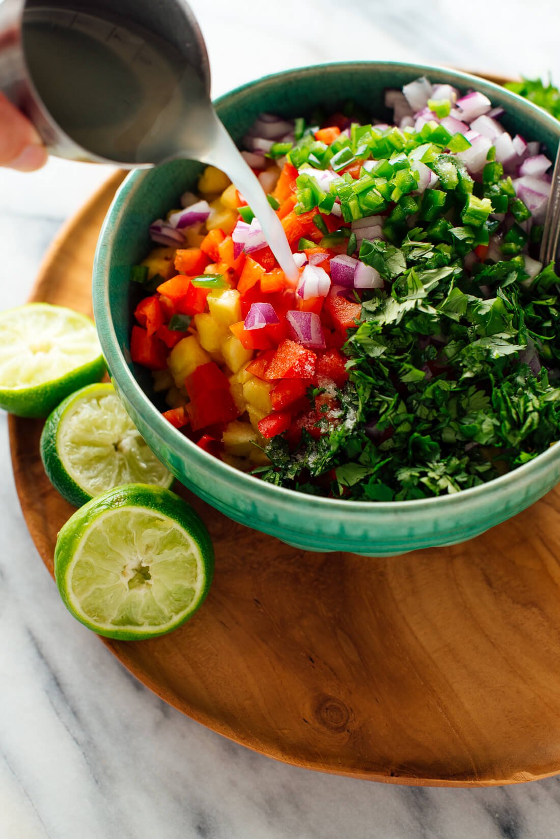 how to make pineapple salsa