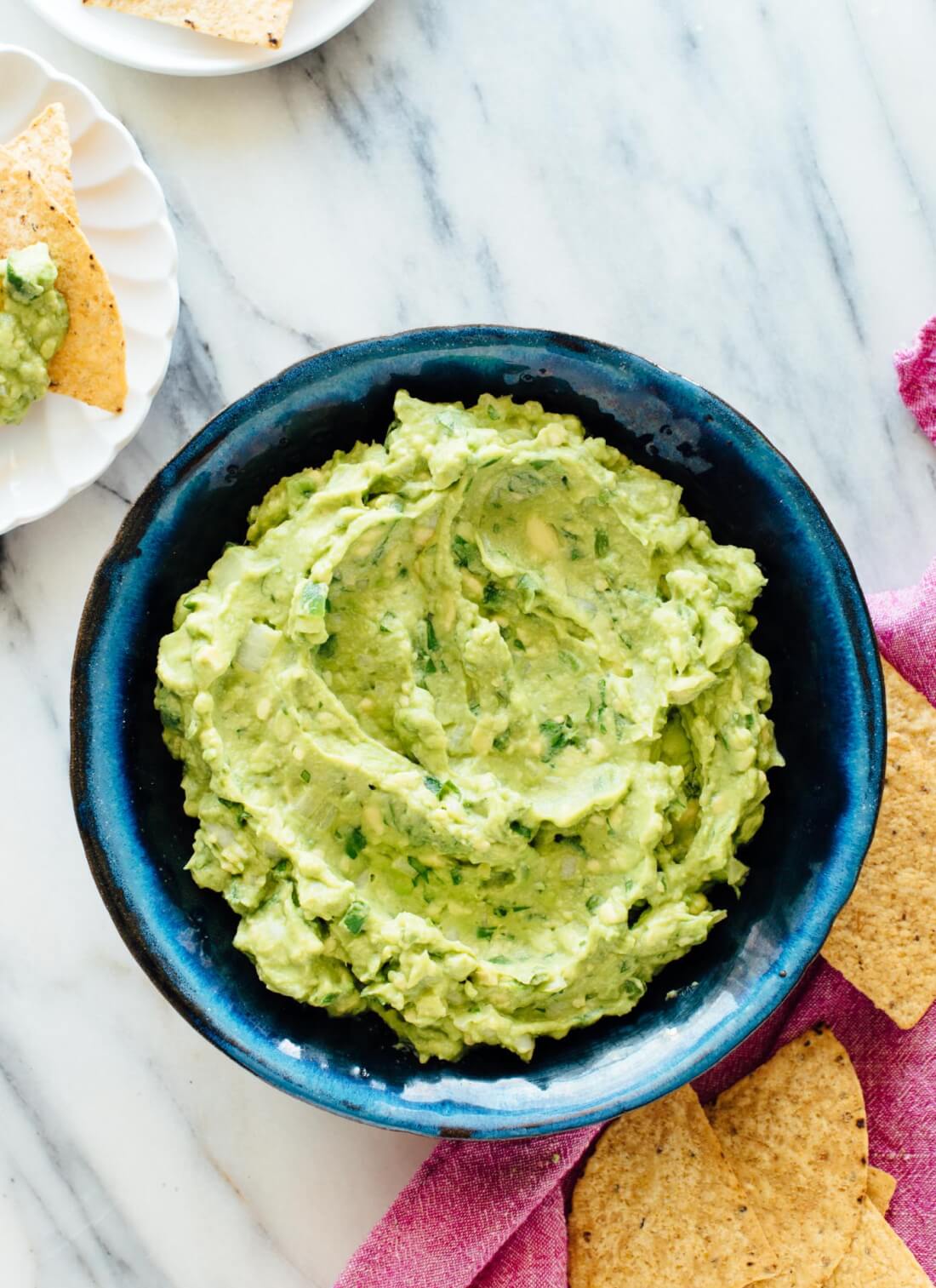 How to make the best guacamole! Learn all of my guac secrets and find this easy guacamole recipe at cookieandkate.com