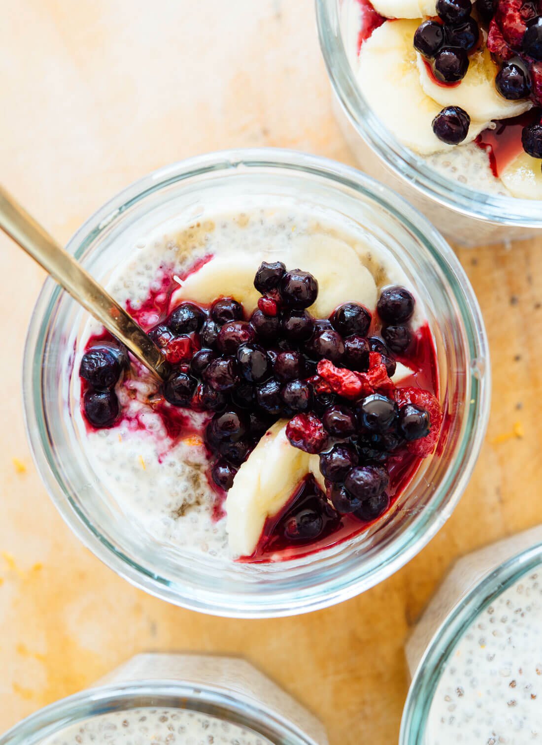 This simple orange chia seed pudding recipe is so healthy and tastes amazing. Enjoy it for breakfast or as a snack. Gluten free.