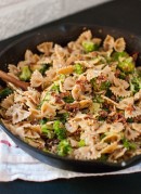 Spicy Sun-Dried Tomato and Broccoli Pasta