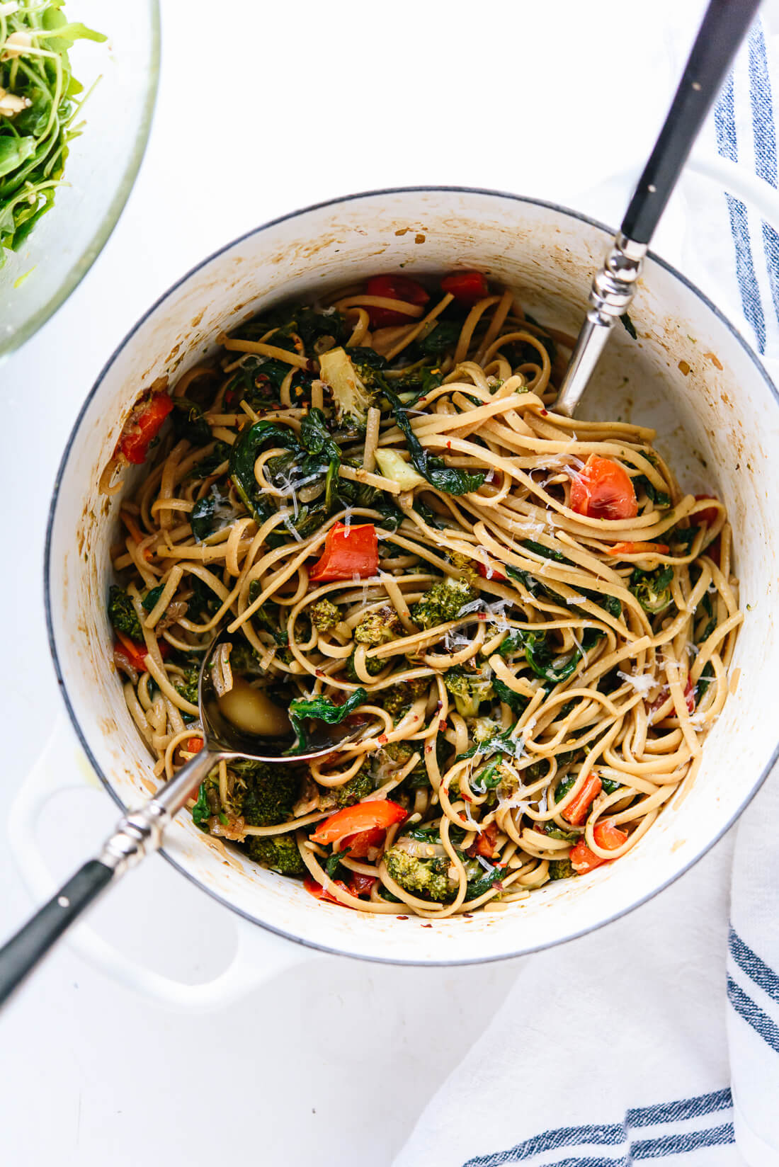 Roasted broccoli and bell pepper with spinach linguine