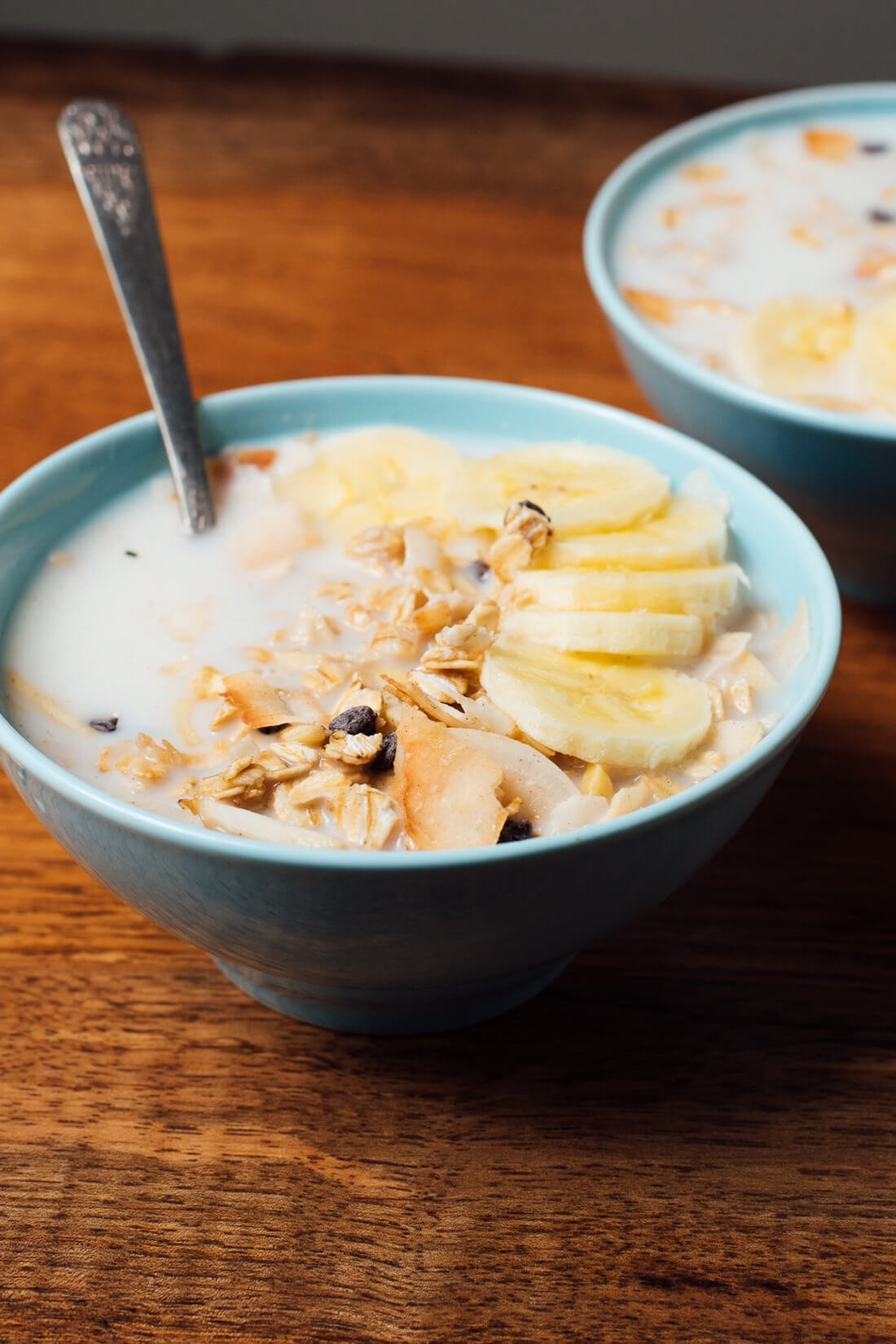 Toasted muesli with almonds, coconut and chocolate