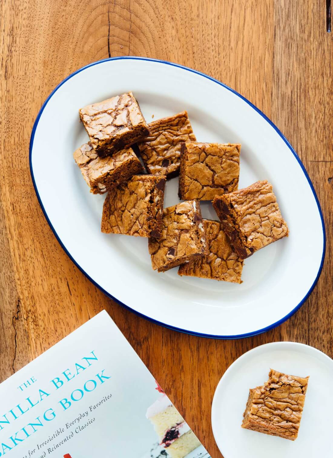 Delicious whole wheat coconut sugar blondies recipe - cookieandkate.com